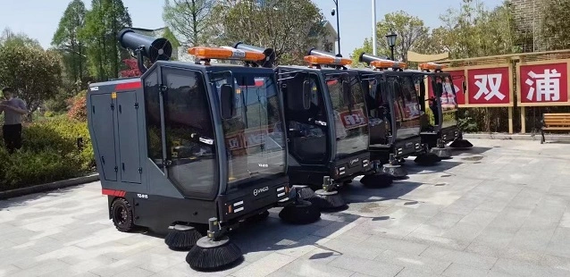 Xe quét rác ngồi lái